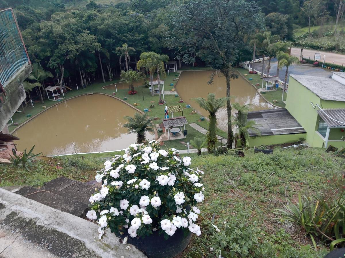 Pesqueiro Restaurante E Pousada Pingo De Ouro ปิเอดาจี ภายนอก รูปภาพ